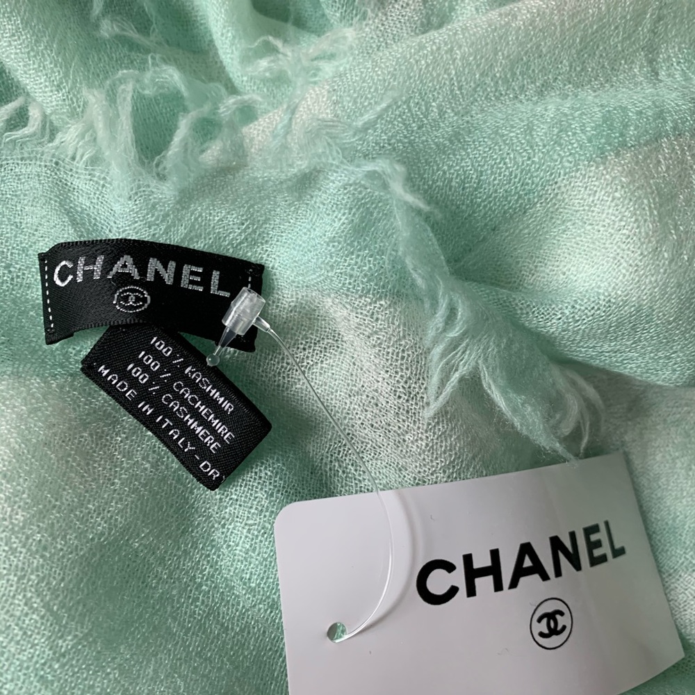 NWT CHANEL Oversized CC Logo Plaid Cashmere Silk Shawl Scarf Mint Green Italy - Picture 6 of 16